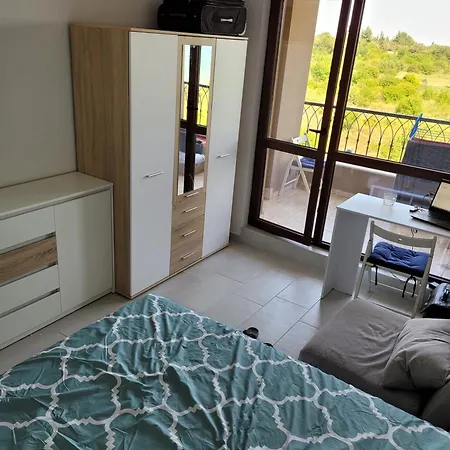 Bayview B32 - 2 Apartament